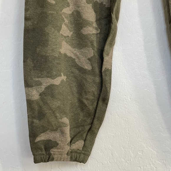 Prana Women's Cozy Up Ankle Pant in sage CAMO size medium - Picture 3 of 9